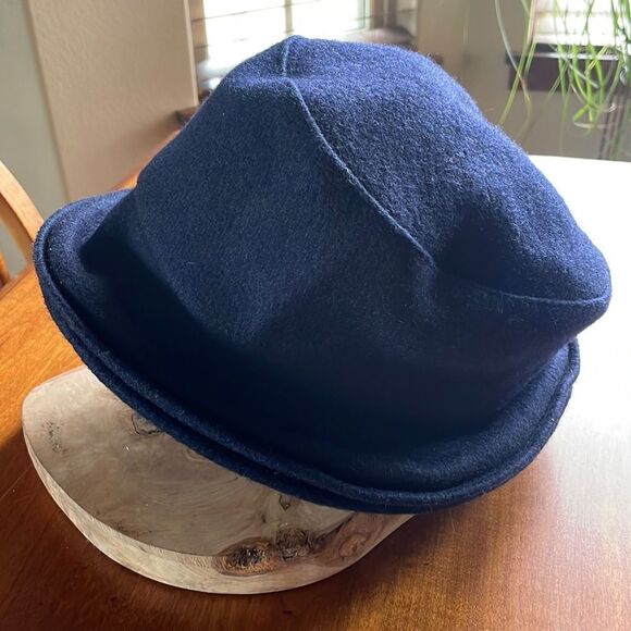 Vintage London Fog Sterling Edition Wool Bowler / Derby Hat in Navy - Picture 2 of 6